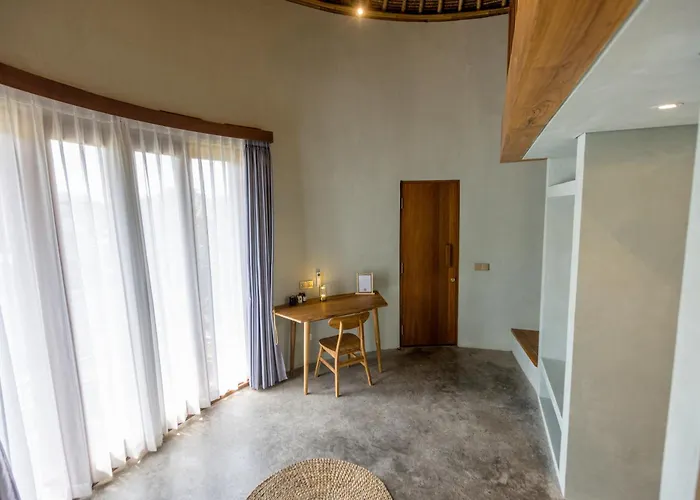 Hotel Mimpi Tropis